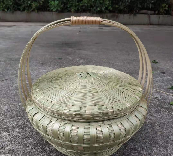 Bamboo Woven Basket with Lid for Outdoor Use