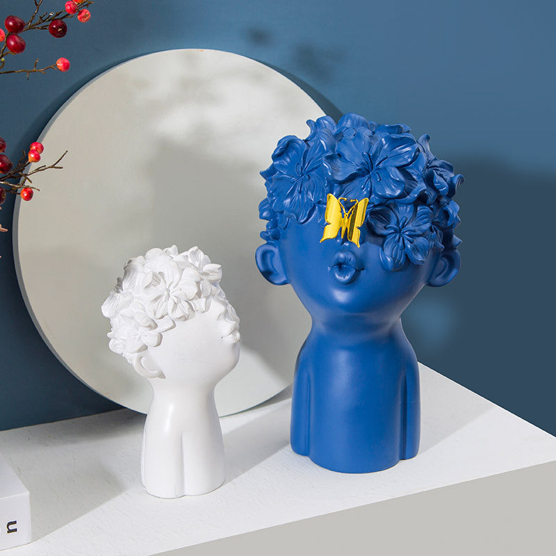 Minimalist European Resin Figurine for Home Decor