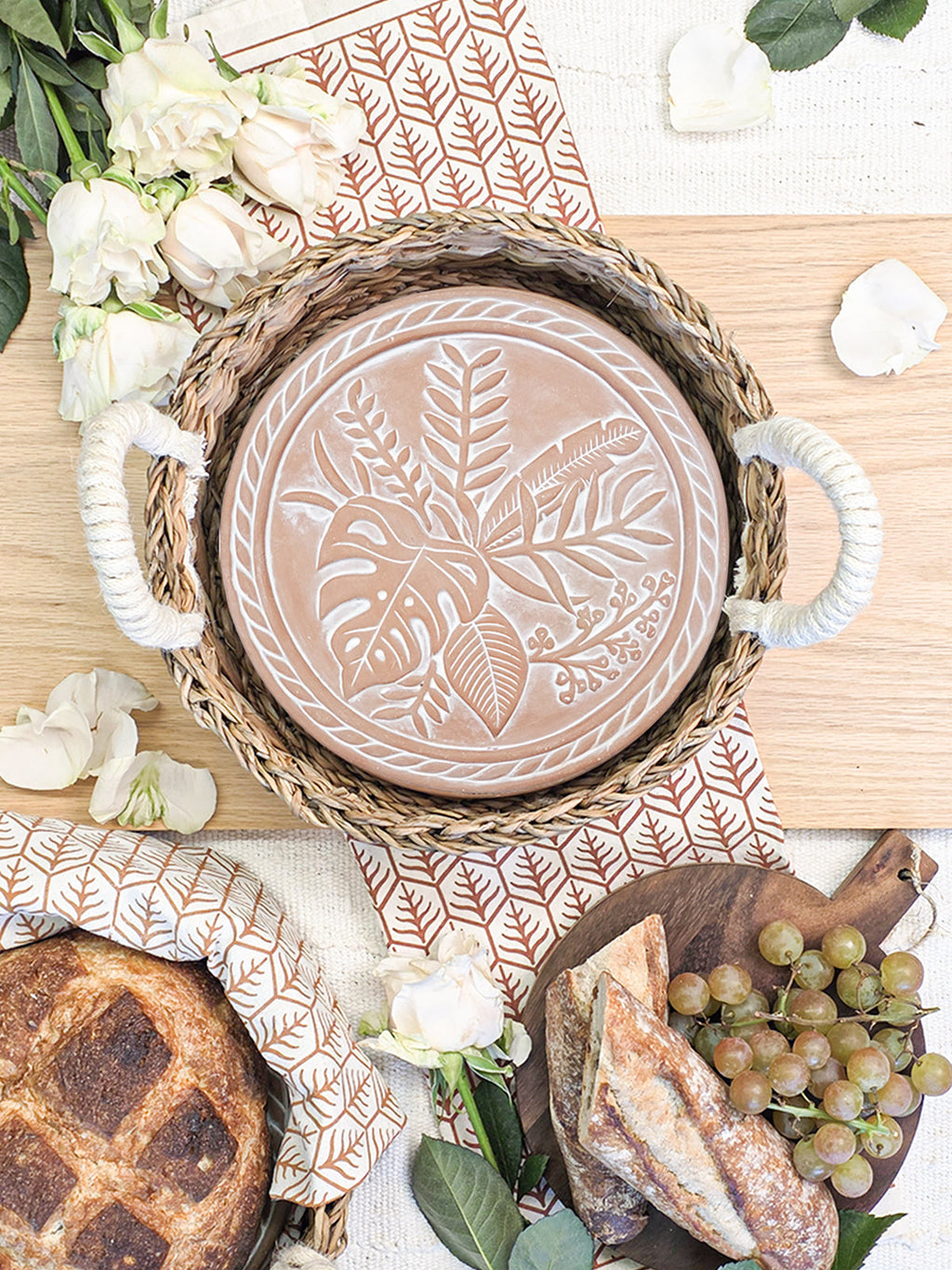 Bread Warmer & Basket Gift Set with Tea Towel - Plant Round-2